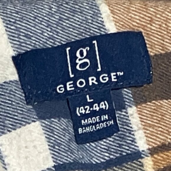 Three Large Flannel Shirts - Picture 7 of 7